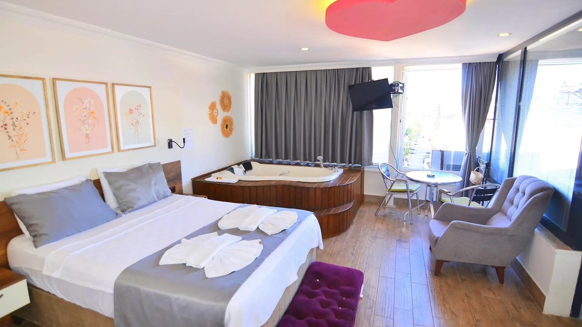 Royalis Apart Hotel By Mykonut Fethiye